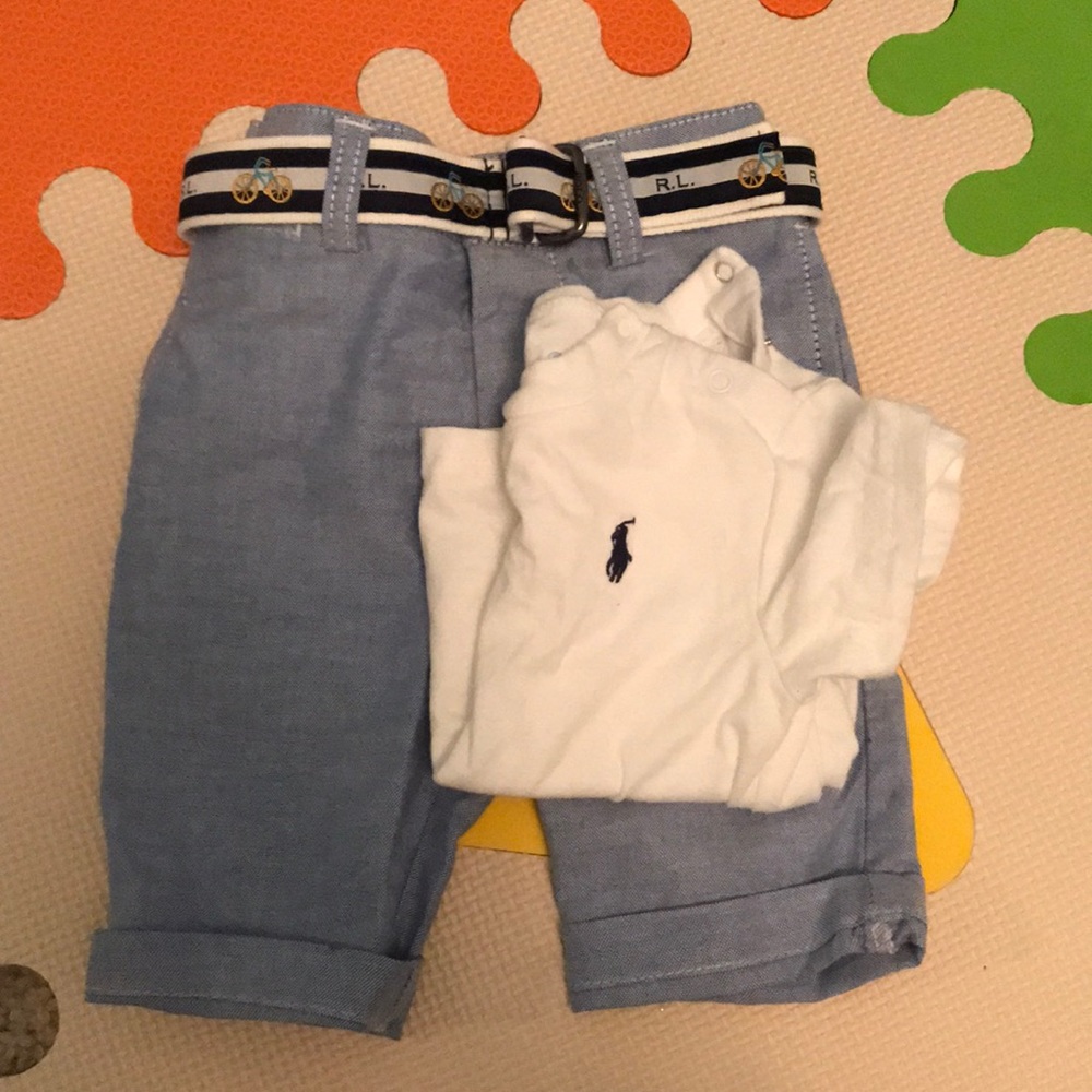 Polo chino pants with belt and polo shirt